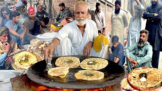 HARDWORKING OLD MAN SELLING DESI ORGANIC BREAKFAST ON FOOTPATH | EARLY MORNING LAHORI FOOD