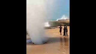 Epic blowhole in Chabahar, Southern Iran 🌪 📍haahar, Iran