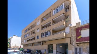 AMPLIA VIVIENDA CON VISTAS LATERALES AL PASEO MARITIMO DE TORREVIEJA