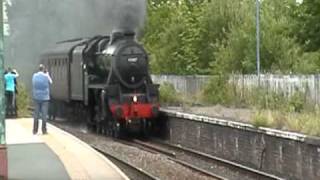 Black 5 45407 thrashes Castleford Station on 5Z81 Grosmont-Heywood GF.