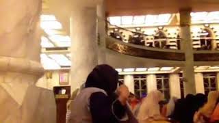 Ngaji di masjid agung trans studio bandung