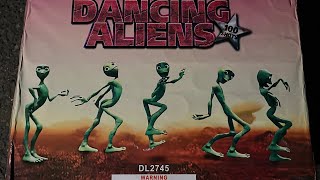 Dancing aliens 100shots