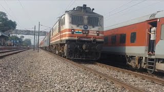 Superb Overtake of 14649 Sayu Yamuna Express by 14617 Jansewa Exp hauled by GZB WAP5 30000