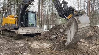 Volvo EC140E L excavator with Engcon EC219 tilt-rotator and gripper