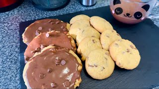 Bakery Style Chocolate Chip Cookies