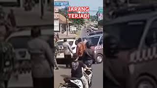 Mobil Polisi Sabhara Tabrak Mobil Polisi Lalu Lintas