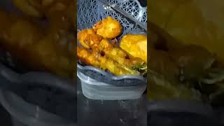 ধনে পাতা ও বেগুনি গরম গরম😋|#shorts #spicy #viral