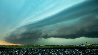 CRAZY STORM OVER SCHIPHOL AIRPORT - 26 Landings and Takeoffs in BAD Weather