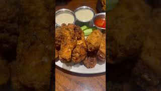 Outback wings 🥰 #foodshorts | follow for more food reviews 💞