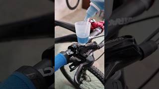 Best & Easiest way to bleed Shimano Brakes 💉 #mtb #shrots