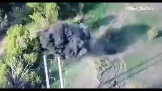 🇷🇺 tank rolls over a mine. Twice - рус танк наезжает на мину. Дважды