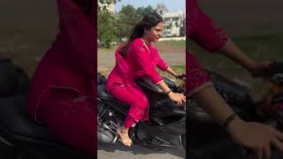 Boys public reaction on girl bike riding || girls sports bike riding || comment fev bike lovers 🥰