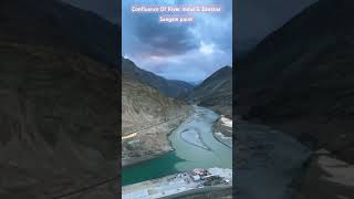 Confluence of River Zanskar and Indus #lehbiketrip #lehladakh #zanskar #indus #induszanskar #nimmu