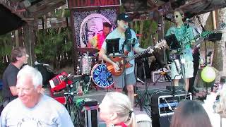 EARL'S HIDEAWAY'S SUNDAY SHOWCASE WITH CRAZY FINGERS ON THEIR STAGE  09-29-2024