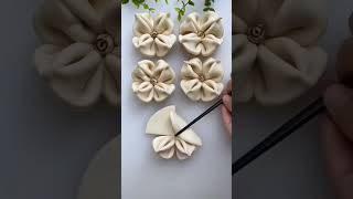 The art of making roses from dough easily