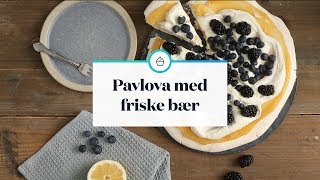 Pavlova med lemoncurd og friske bær