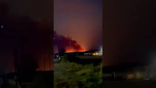 Очевидцы публикуют новые видео из Белгородской области,где произошл возгорание склада с боеприпасами