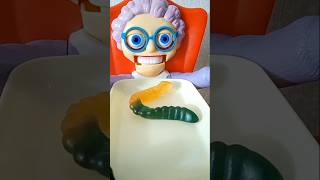 Filling Gummy Worms 🐛 In  Granny's Tray #shorts #asmr #grannygreedy #trending #fun #funtoys