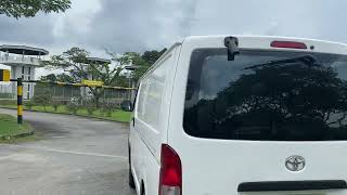 TOYOTA HIACE