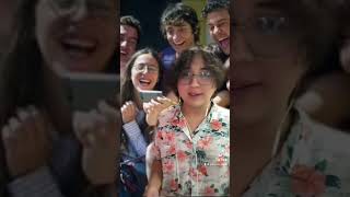 ¡Grababa videos para su 0nly F4ns en una escuela!