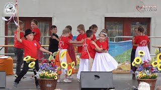 A Százszorszép Néptánccsoport előadása a  Betyár Napok a Kondorosi Csárda mellett rendezvényen