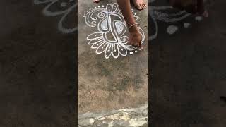 Small and simple apartment kolam