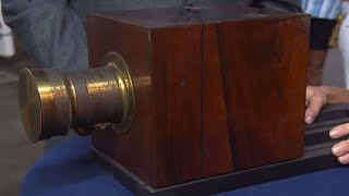 Lewis Daguerreotype camera from 1850s in Antiques roadshow.