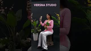 Giải lao một chút rồi tiếp tục biểu diễn cho buổi tối chụp hình tết cùng #versnastudio