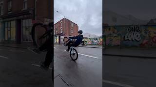 Wheelie trick in the wet! #wheelie #rain #uk #viral #shorts