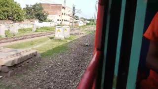 12368 New Vikramshila Express  overtaking Aligarh Jn. New Coaches