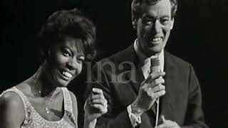 Dionne Warwick | Don't Go Breaking My Heart | Live | 1965