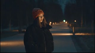 Zere Amirbekova «Deep end» cover