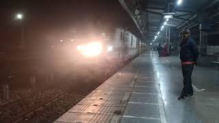 Ganga kaveri sf express with Wap 7 Grand Entry in Ghazipur City