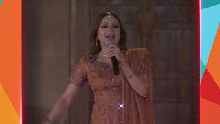 Shahida Mini Performing "Kiya Baataan Shehr Lahore Diyan" At Chuna Mandi Haveli For A Basant Show |