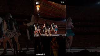 Taylor Swift performing Bad Blood #Shorts #TaylorSwift