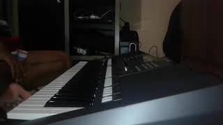 Lilin lilin putih Evita Mala. Yamaha psr s970