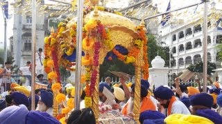 sri guru granth sahib 1st parkash purab nagar kirtan amritsar 1-09-2013