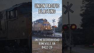 Union Pacific Blasting Down the Georgia Road, CSX B422-29, Boneville, Georgia