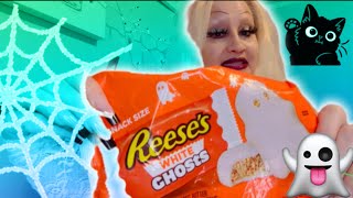 👻ASMR 👻Reese’s White Ghosts taste test👻#shorts