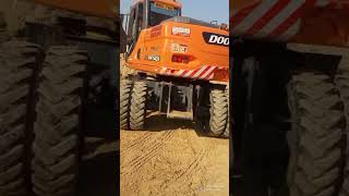 doosan pulling the massive stone