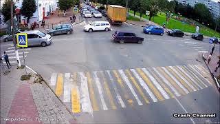 Top Of Ultimate Retarded Drivers Fails, Extreme Driving Fails 10