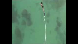 SHOCKING, girl dies while bungee-jumping (dont watch this video if you're weak of stomach)