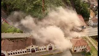 Mais um Desastre em Minas Gerais, deslizamento destrói casarão e casas em Ouro Preto! #shorts #sos👆😥