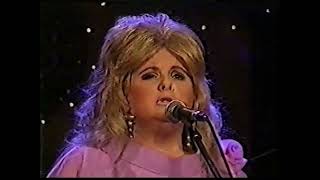 Magda Szubanski - Dream A Little Dream (Live on Hessy's Shed, 7th Nov 1998)