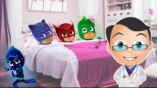 Прыгают на кроватке 5 little hero jumping on the bed