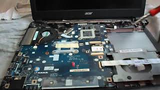 How to dissasembly Acer E1-572 and clean interior components