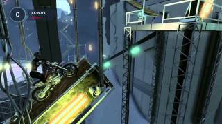 Trials Fusion™ Cool Bug challenge on Cold Storage