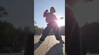 Доброе утро. А чем вы занимаетесь в 6 утра? #dance #viral #dancer #танцы #shorts #shortvideo #short