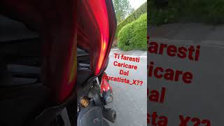 Vuoi essere un mio passeggero?? #viral #motor #panigalev4 #curve #motovlog #moto #multistrada #guida