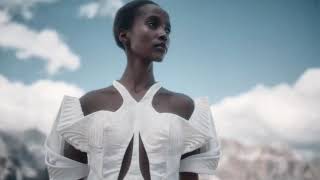 "Earthrise" by Iris van Herpen - fashion movie